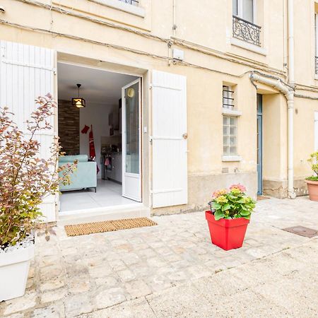Appartement Fleur de lys 5 min Château et Gare Wifi, Netflix à Versailles Extérieur photo