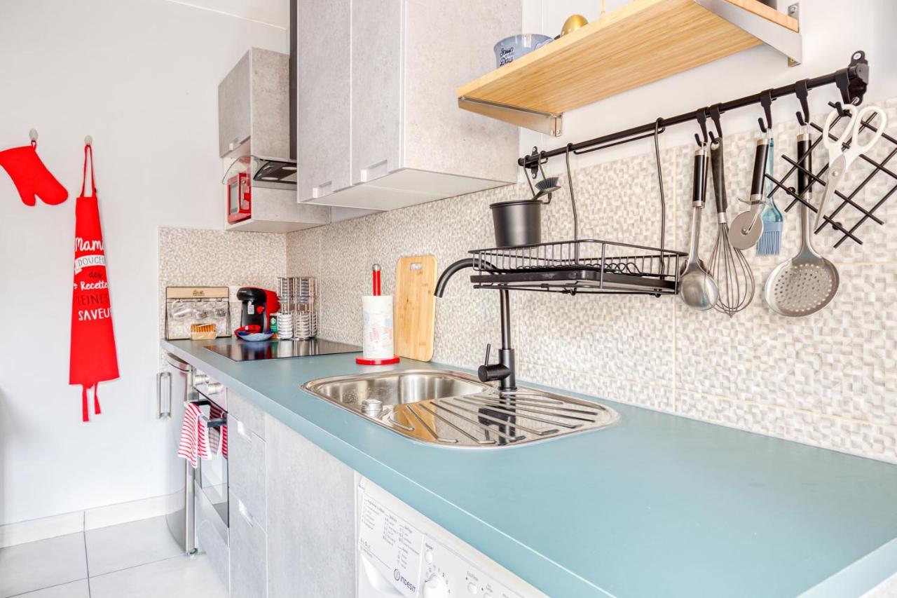Appartement Fleur de lys 5 min Château et Gare Wifi, Netflix à Versailles Extérieur photo