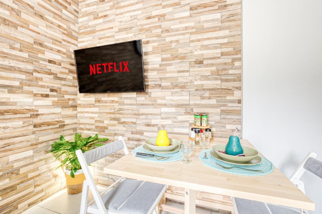 Appartement Fleur de lys 5 min Château et Gare Wifi, Netflix à Versailles Extérieur photo