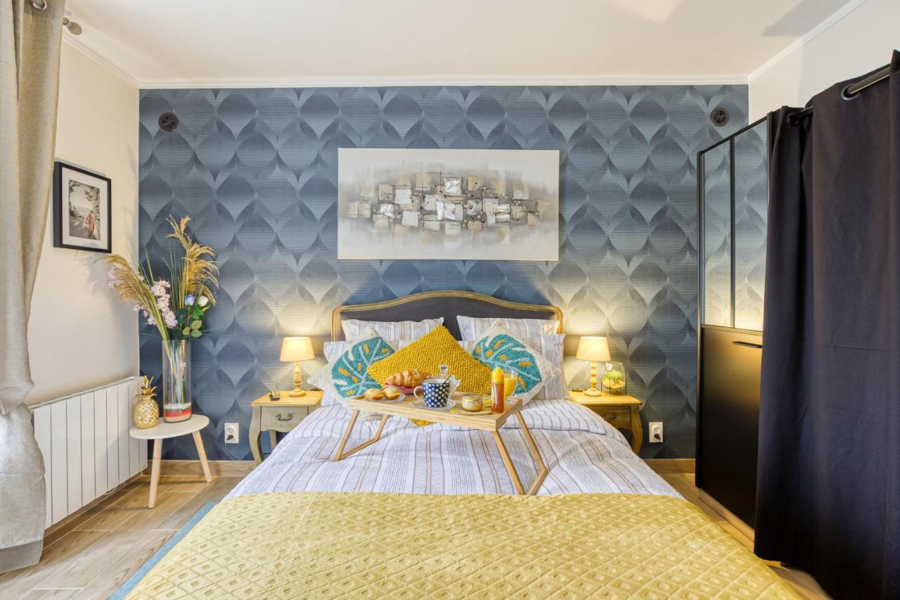 Appartement Fleur de lys 5 min Château et Gare Wifi, Netflix à Versailles Extérieur photo