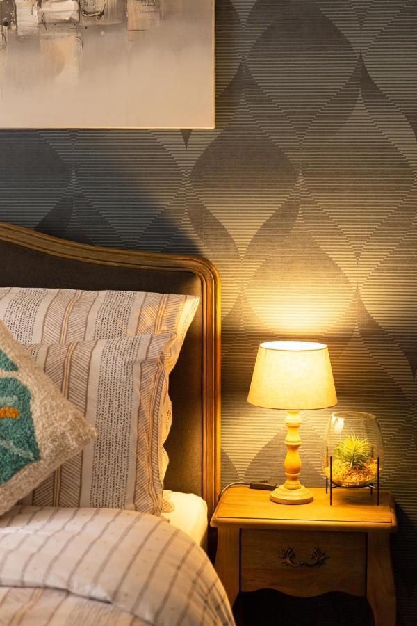 Appartement Fleur de lys 5 min Château et Gare Wifi, Netflix à Versailles Extérieur photo