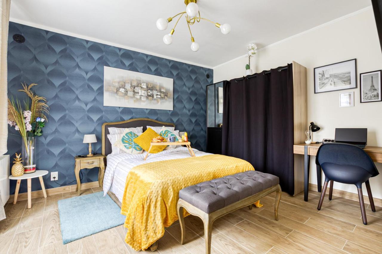Appartement Fleur de lys 5 min Château et Gare Wifi, Netflix à Versailles Extérieur photo