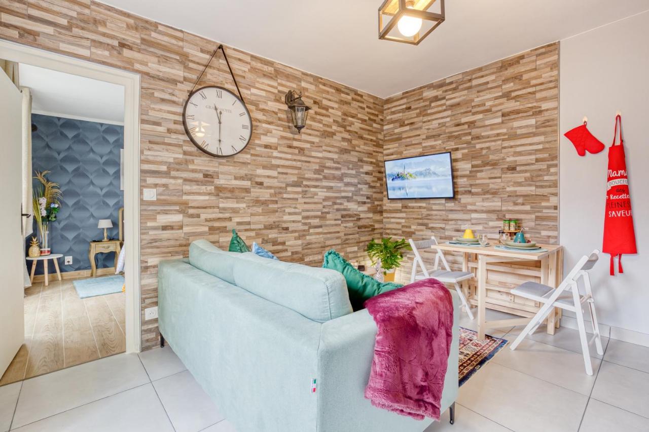 Appartement Fleur de lys 5 min Château et Gare Wifi, Netflix à Versailles Extérieur photo