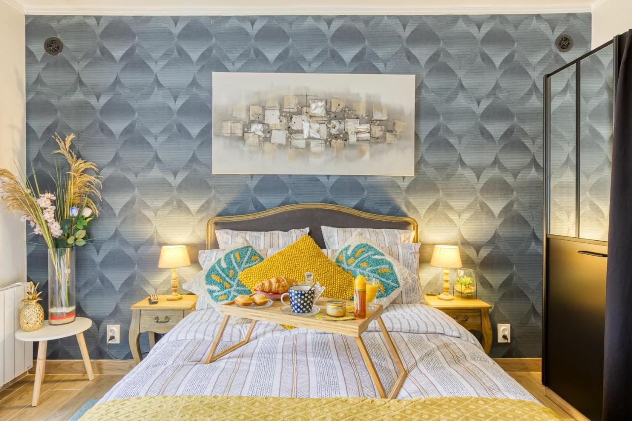 Appartement Fleur de lys 5 min Château et Gare Wifi, Netflix à Versailles Extérieur photo