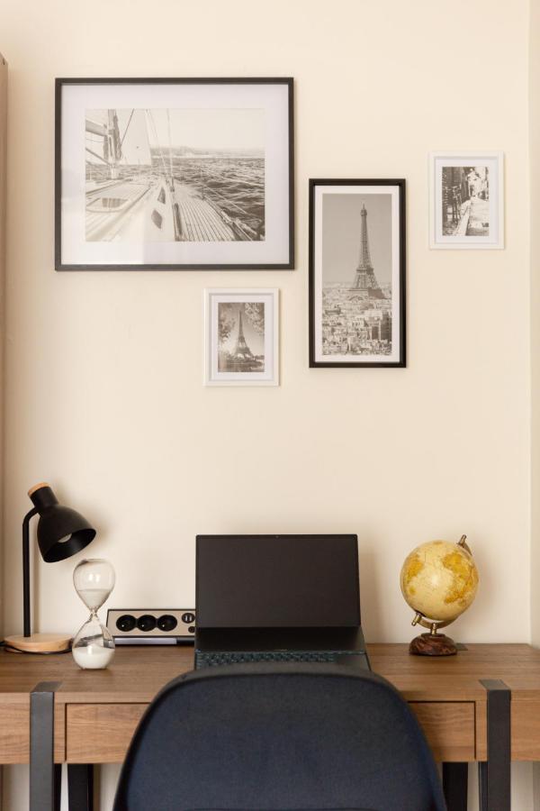 Appartement Fleur de lys 5 min Château et Gare Wifi, Netflix à Versailles Extérieur photo