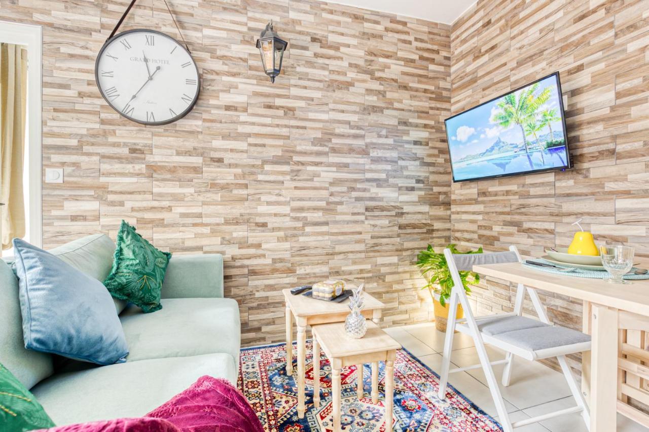 Appartement Fleur de lys 5 min Château et Gare Wifi, Netflix à Versailles Extérieur photo